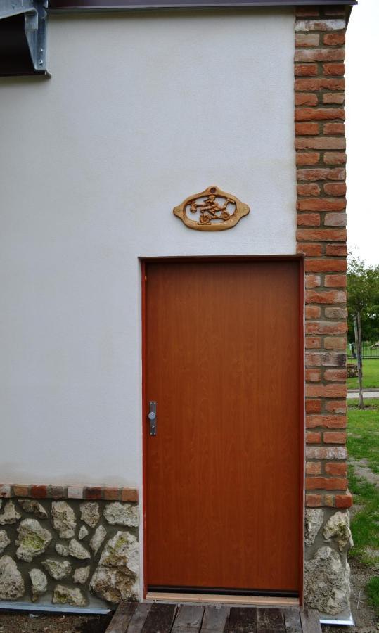 Penzion Sedlecká vína Sedlec (Breclav) Exterior foto